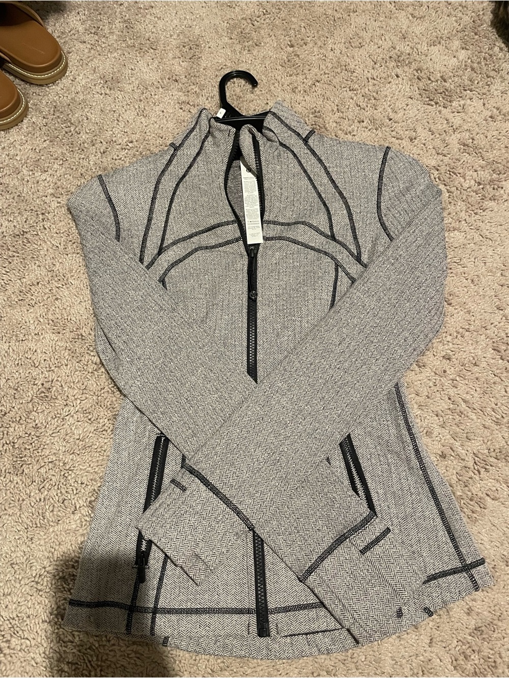 Lululemon Define Jacket - Picture 4 of 4